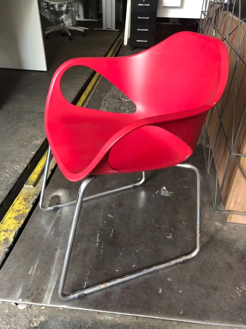 Cadeira de Escritório Vermelha Moderna - Foto 2