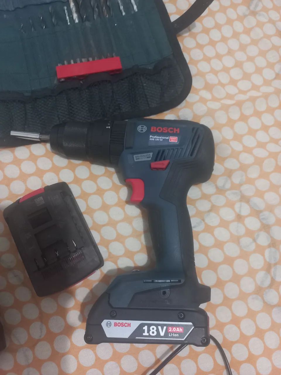 Parafusadeira Bosch GSB 18V-20 18V 2.0Ah - Foto 2
