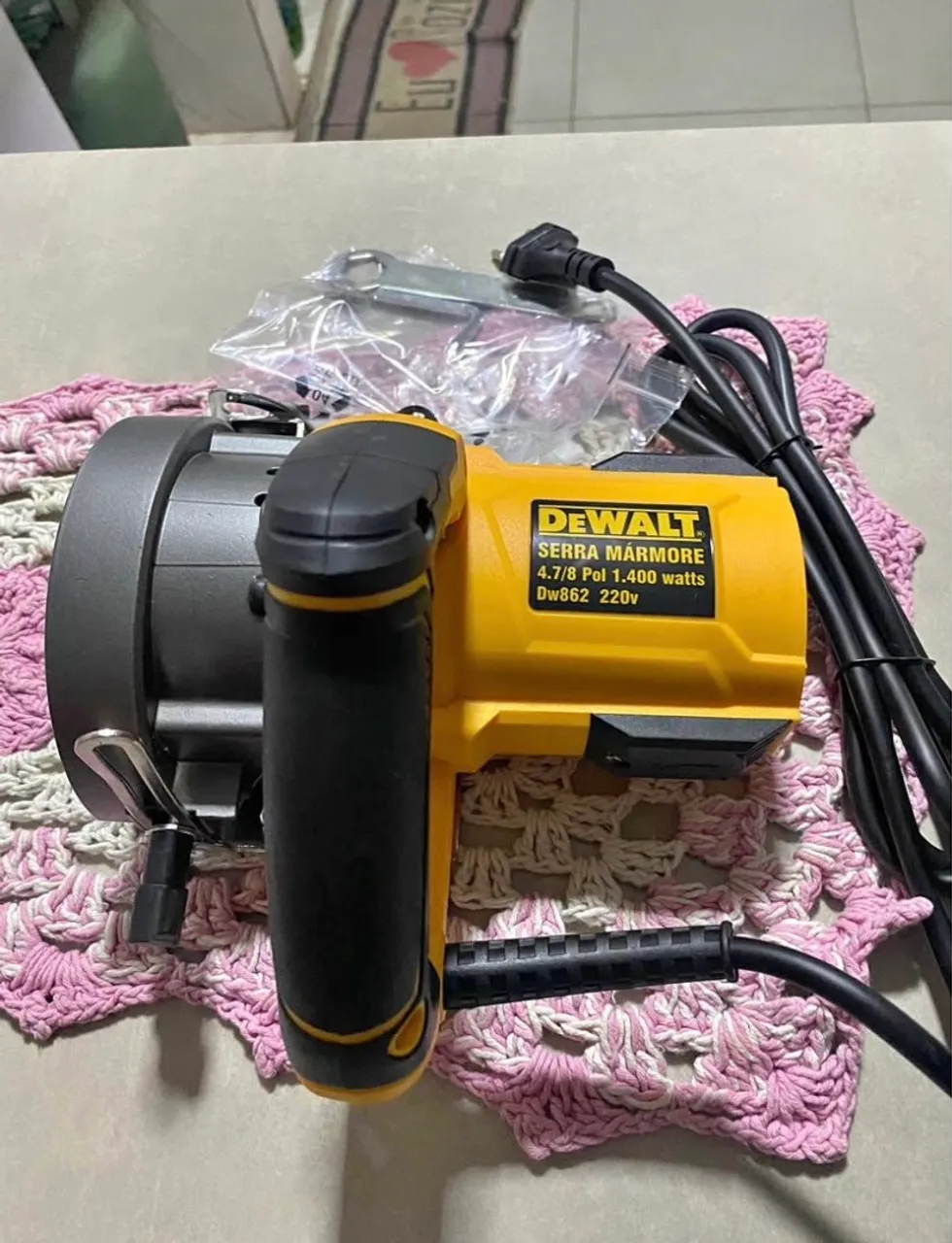 Serra Mármore DW862 220V - DEWALT