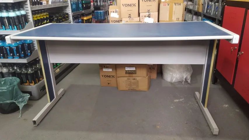 Mesa Escritório Bancada Reta Azul e Cinza 1,38cm x 61cm x 74cm - Foto 5