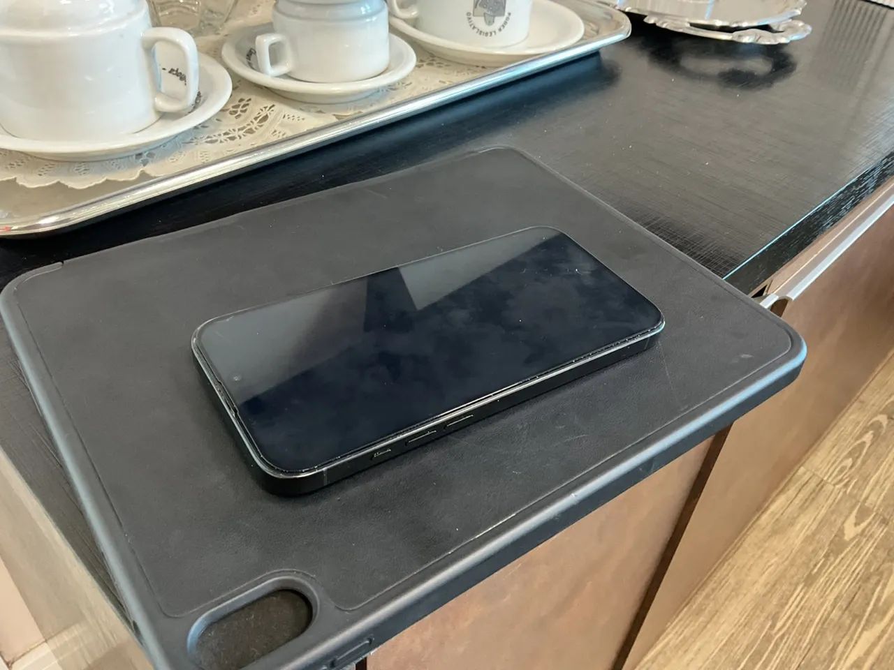 Venda Iphone 16 pro max  - Foto 3