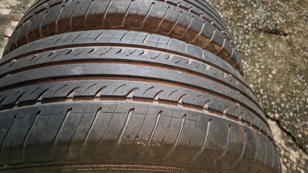 Pneus 195/60 R15 - Foto 2