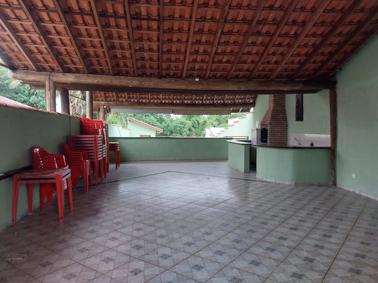 Salão de festas com piscina e churrasqueira  - Foto 4