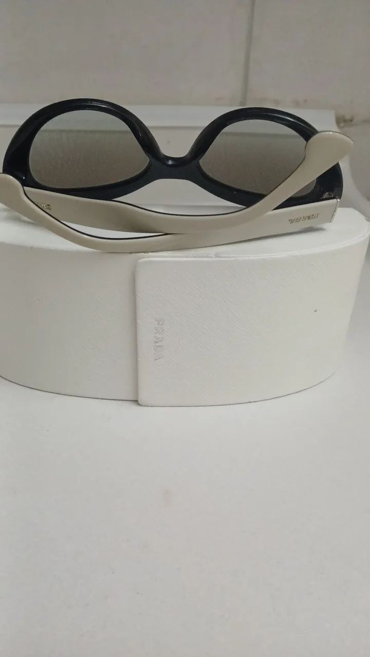 2Vendo óculos prada - Foto 2
