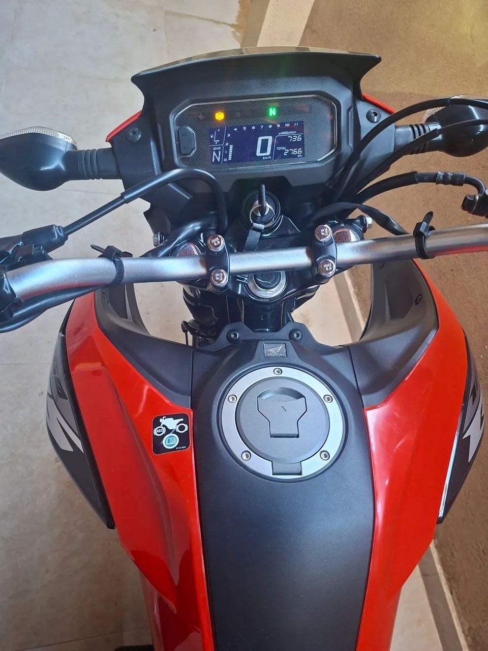 Moto nova!