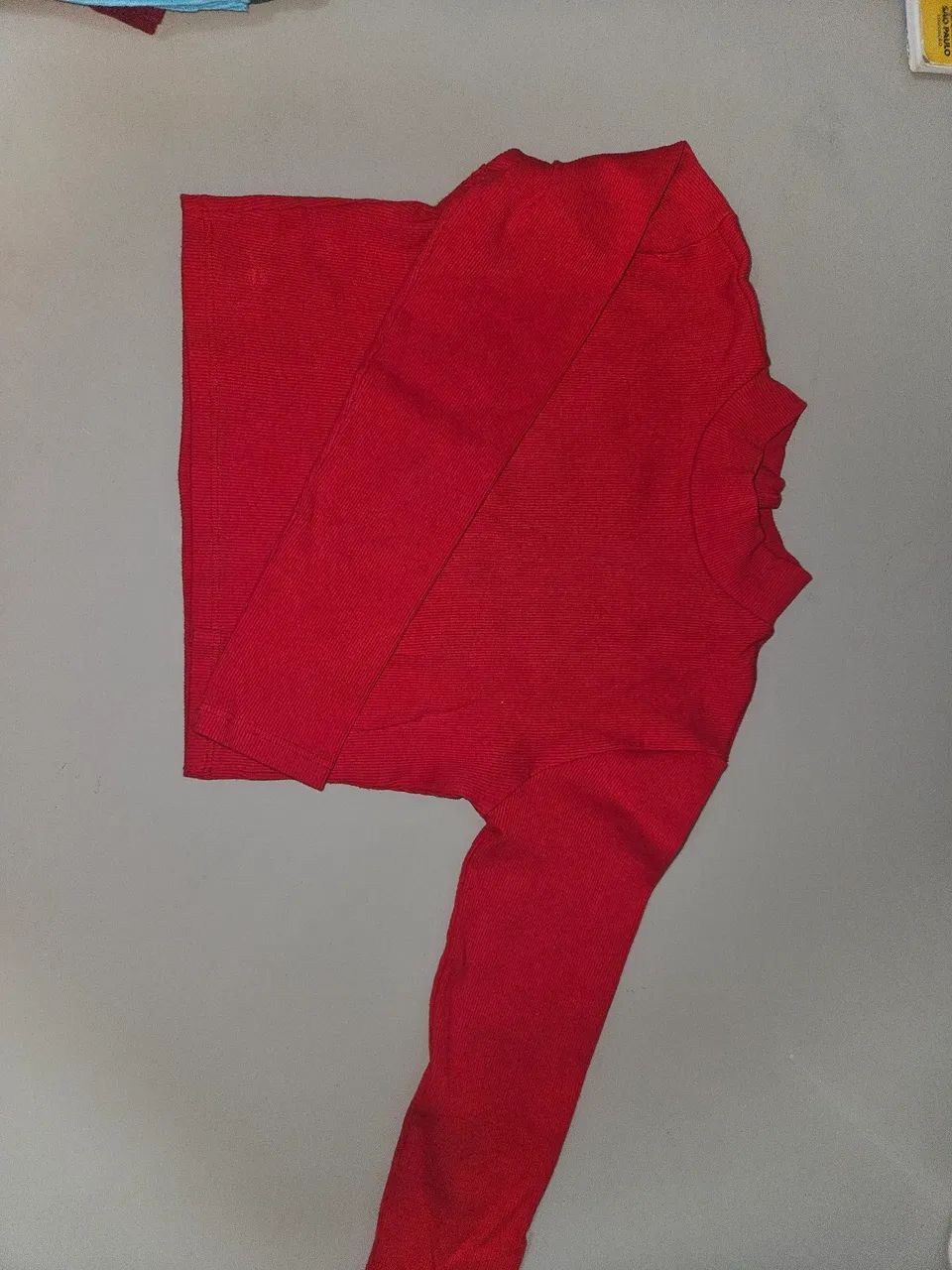 cropped vermelho de manga longa