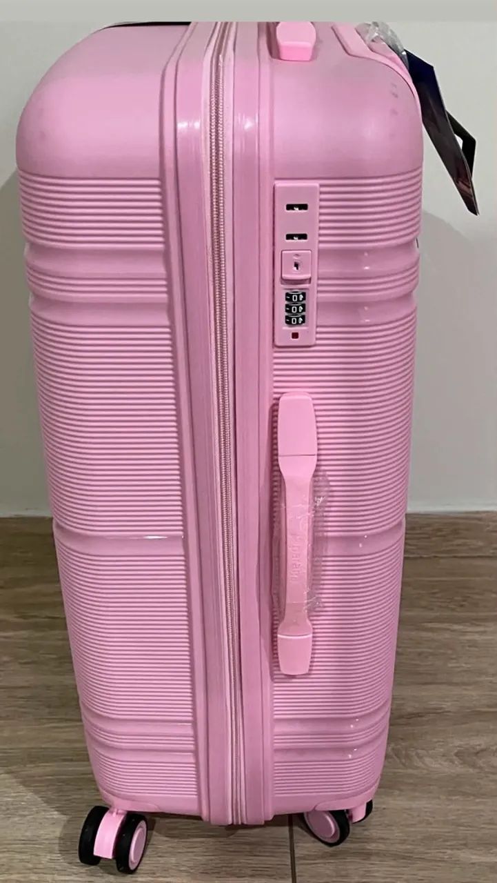 Mala de viagem rosa nunca usada  - Foto 2