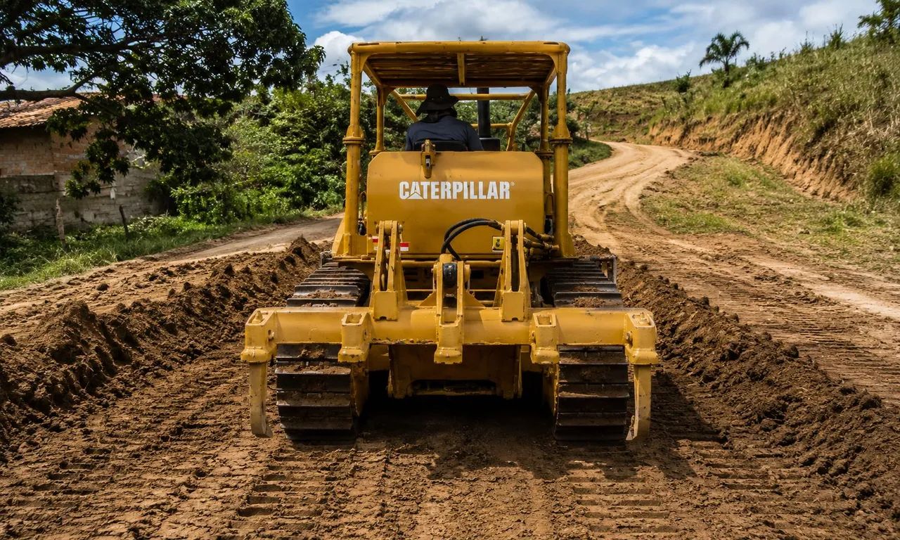 Trator de Esteira Caterpillar D6D - Foto 5