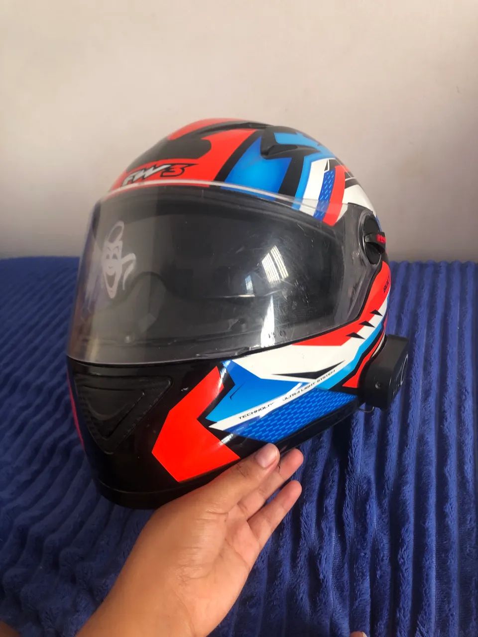 Capacete novo em ótimo estado  - Foto 2