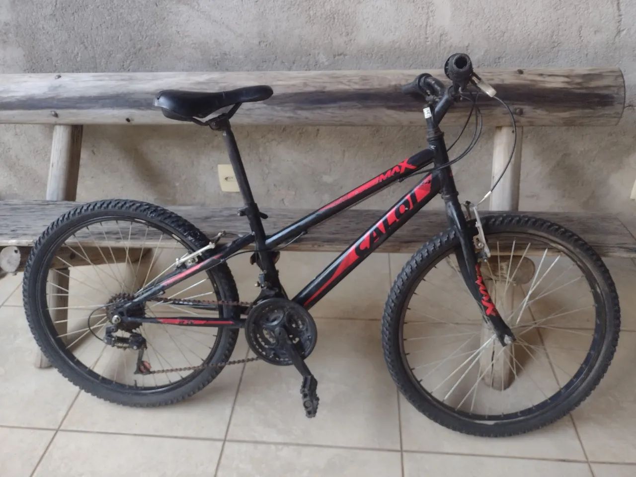 Bicicleta Caloi Max aro 24, freios v break com marchas!
