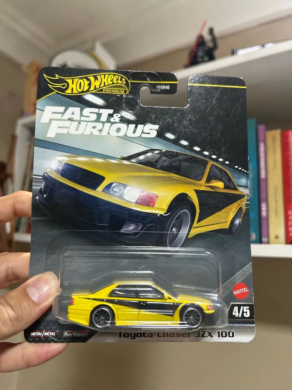 Lote de 5 miniaturas velozes e furiosos premium hot Wheels  - Foto 2