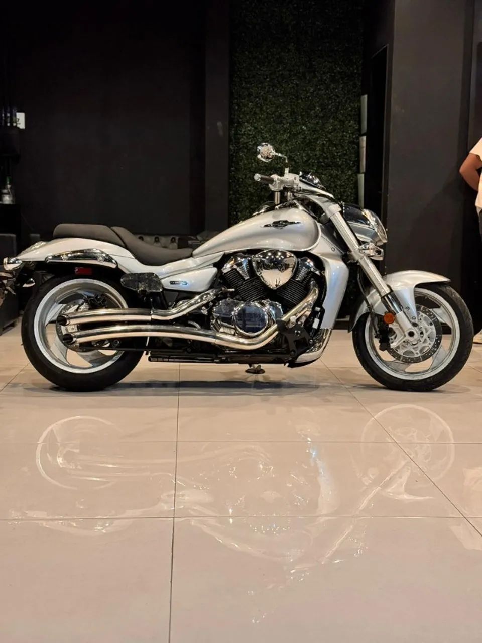 SUZUKI - M1800r - Foto 4