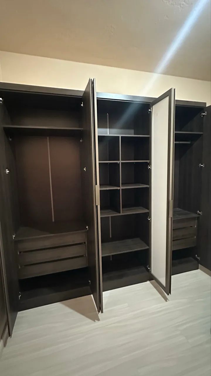 Guarda-Roupa Bartira Monte Rei com 6 Portas e Espelho - Foto 3