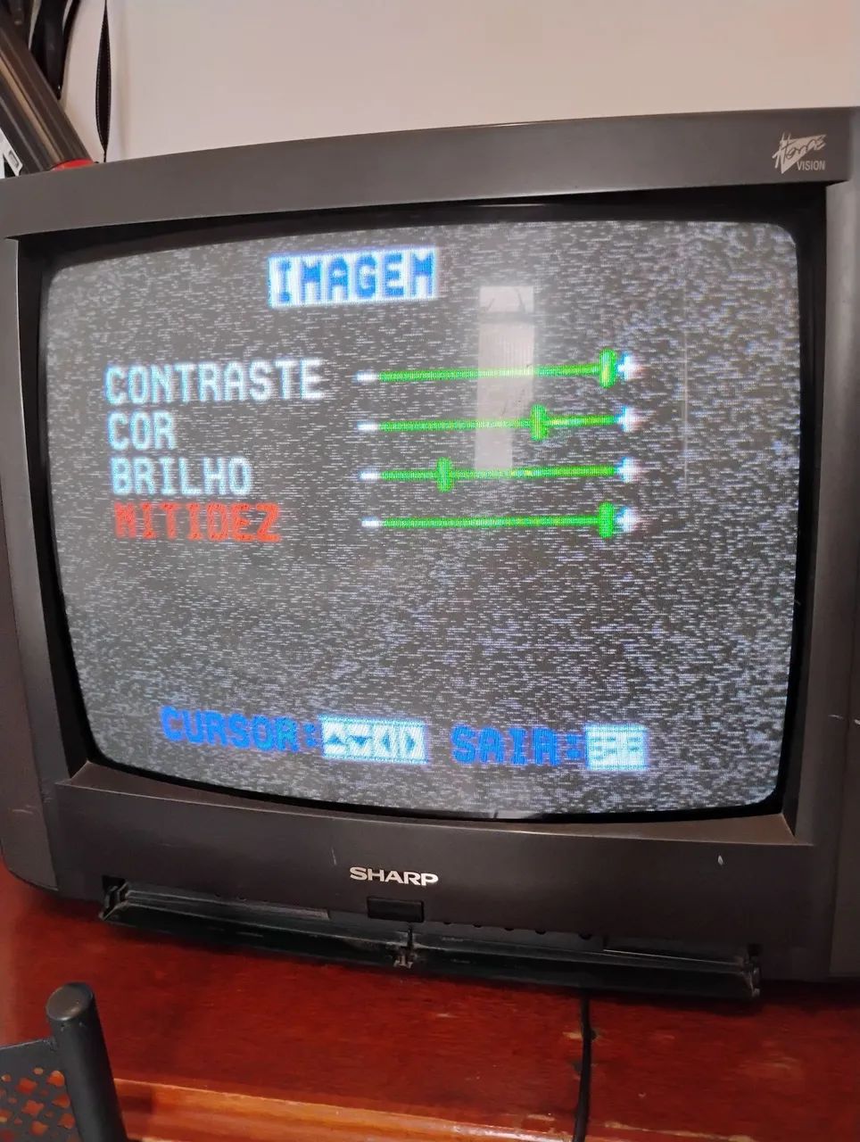 TV de tubo Sharp Stereo - Foto 3