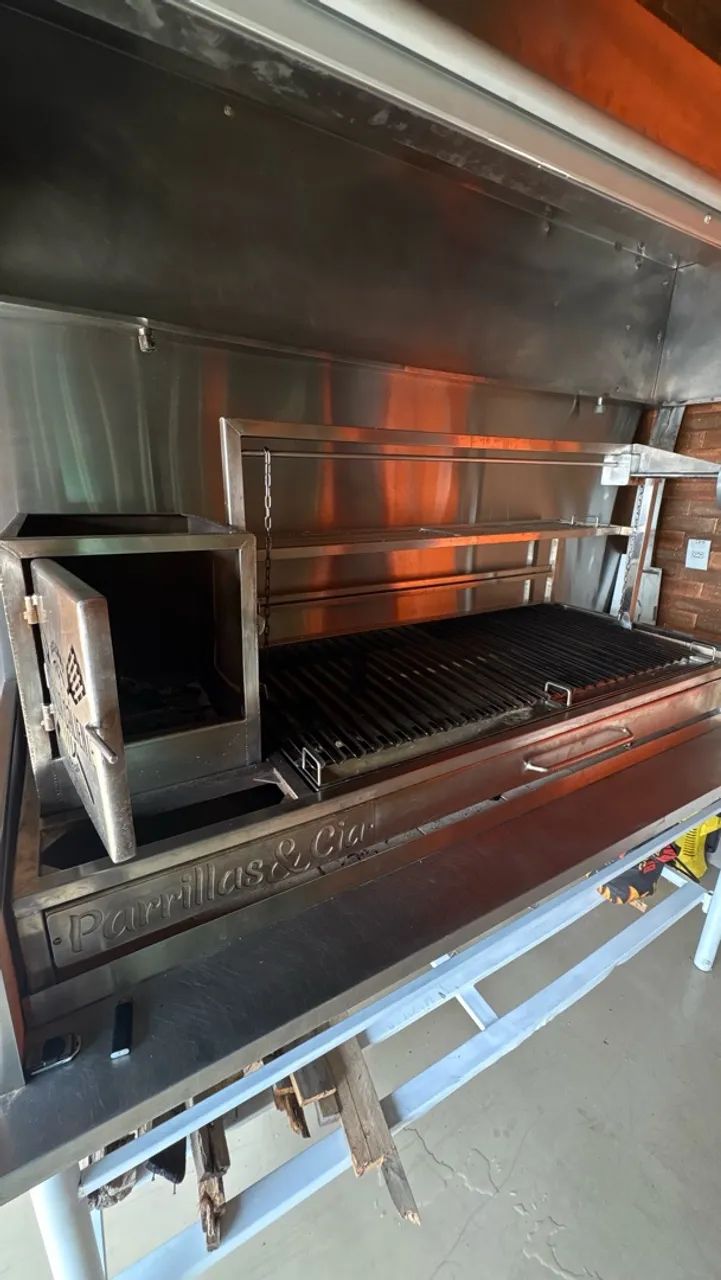 PARRILLA semi nova,com bancada e coifa - Foto 4