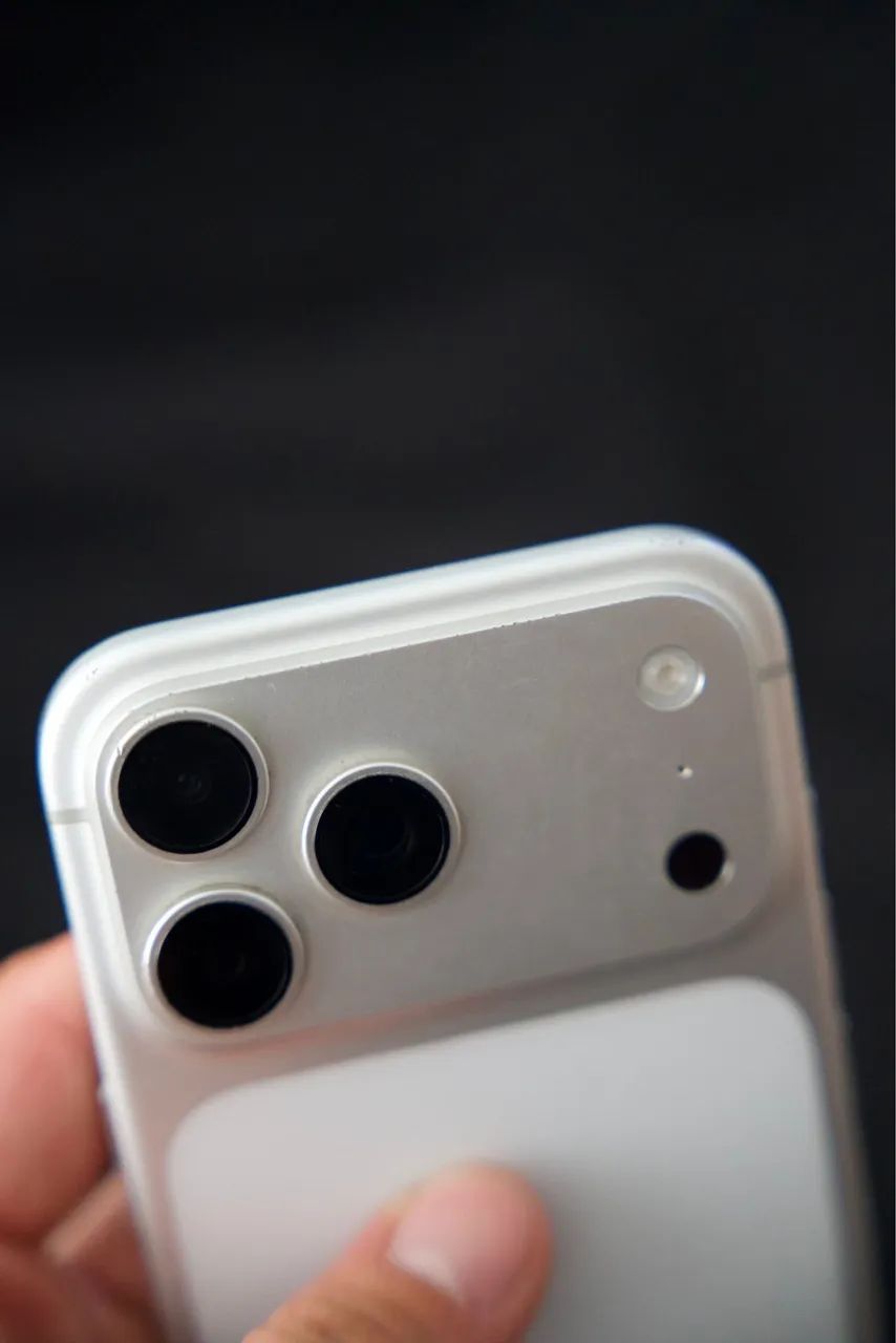 iPhone 17 Pro Max 512GB Prata  - Foto 4