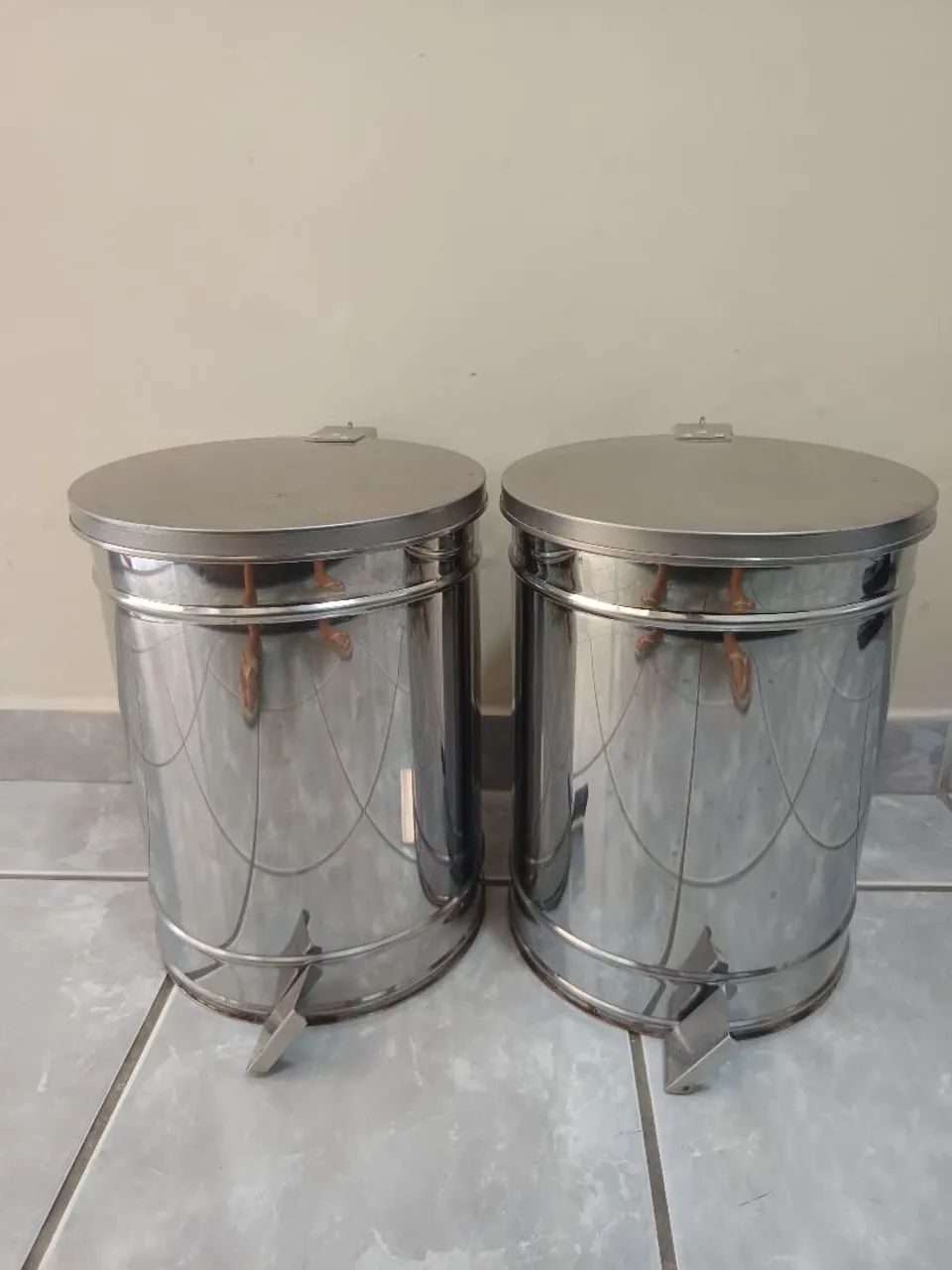 Lixeiro de Inox 