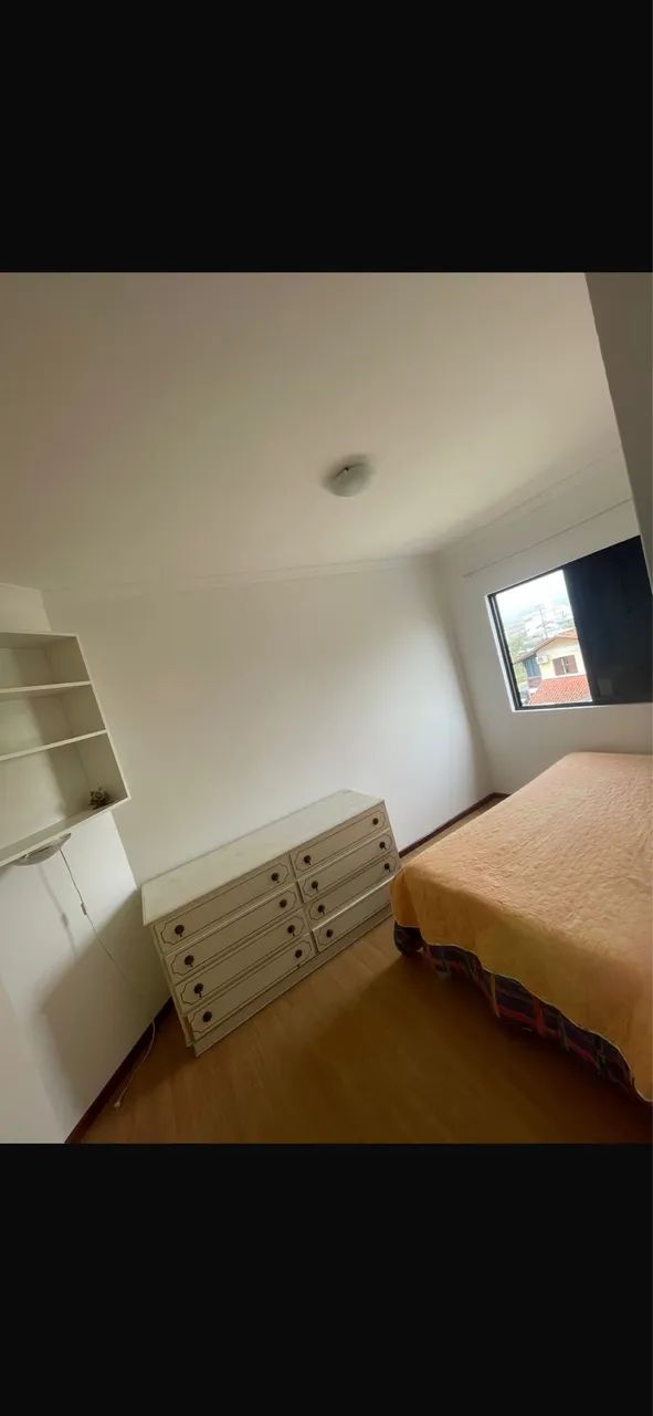 Excelente apartamento para locação anual em Jurerê 