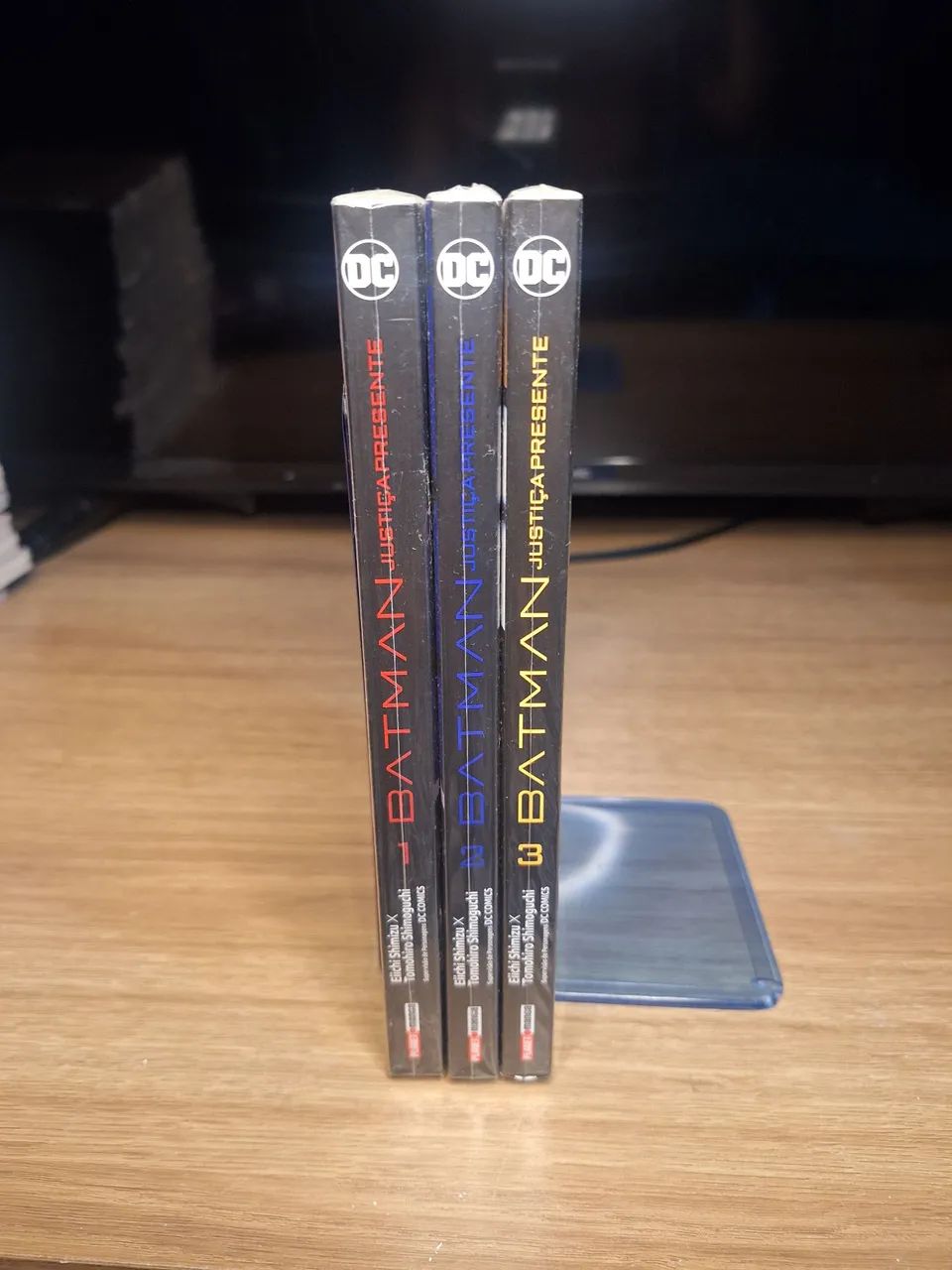 Mangá Batman Justiça Presente  - Foto 2