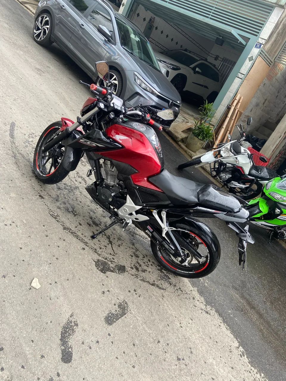 CB300F - Foto 4