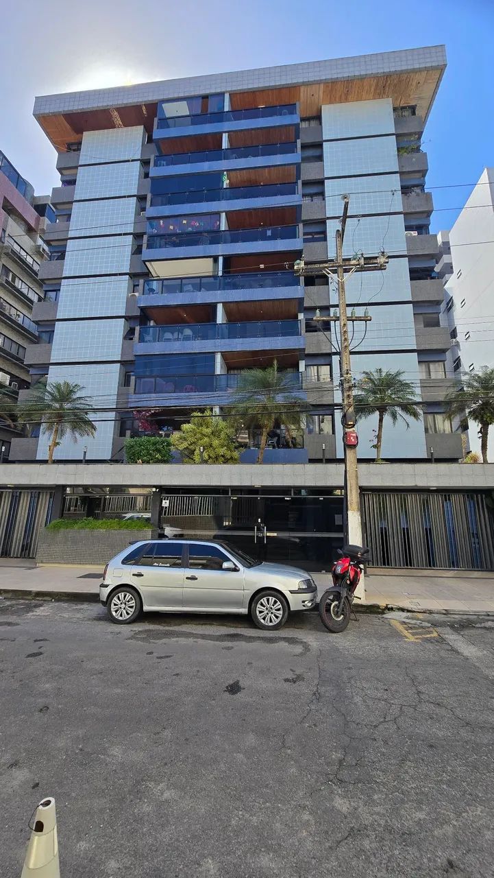 Alugo apartamento na Ponta Verde, com 4 quartos, sendo 3 suites