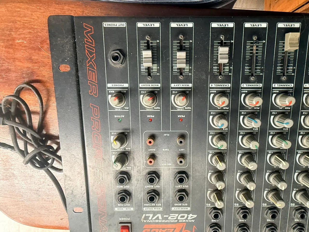 Mesa de som  Leacs 402 com 6 canais  - Foto 3