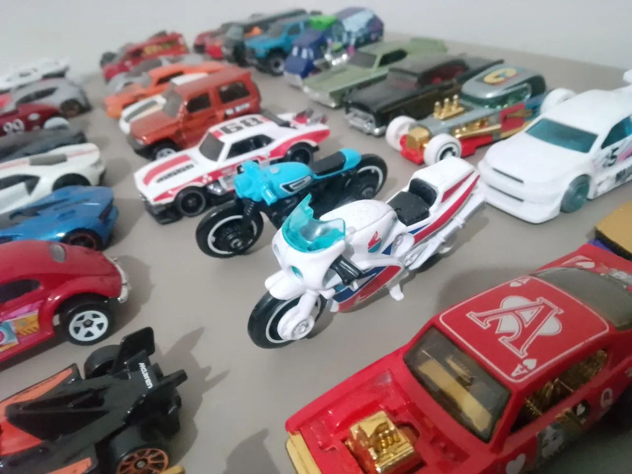 Carrinho hot Wheels - Foto 5