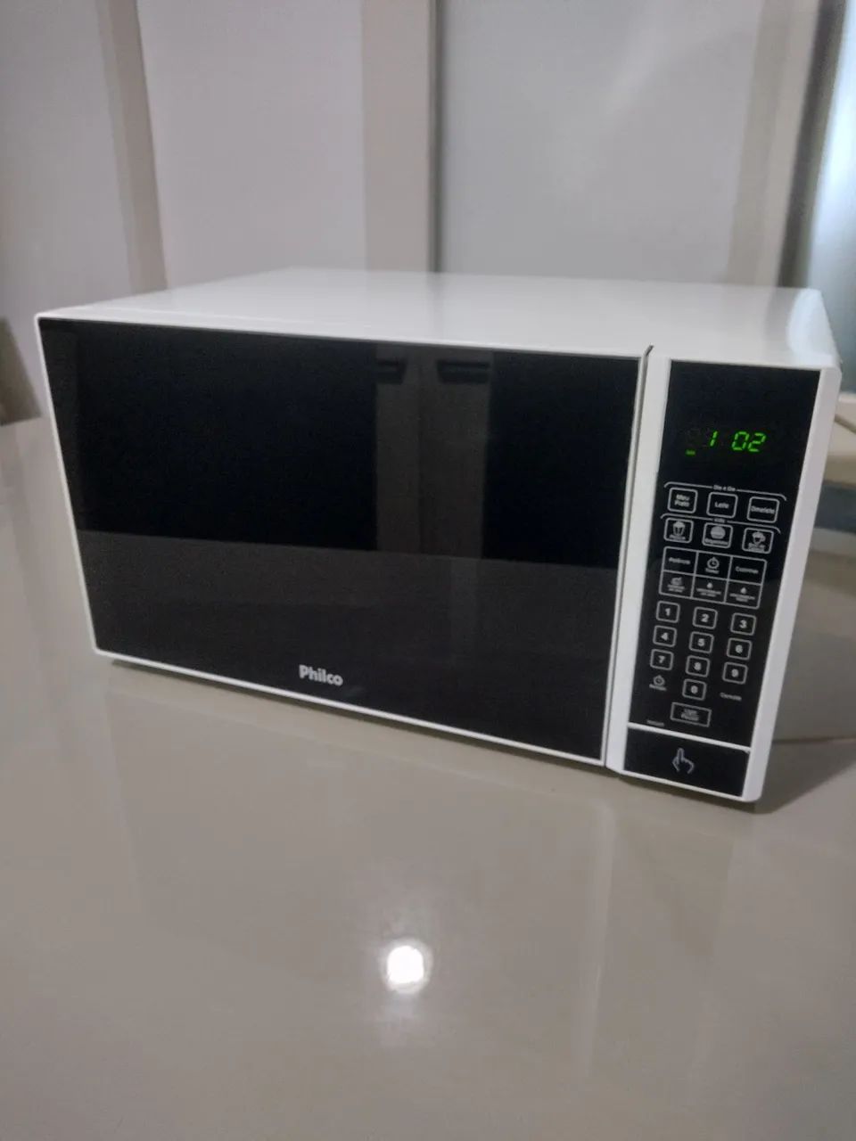 Microondas Philco 30 litros, Espelhado.