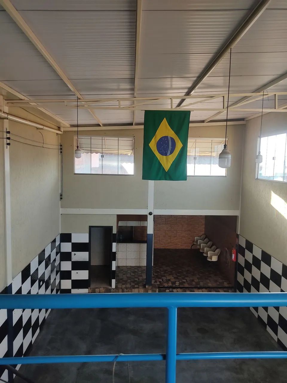 Galpão com mezanino 