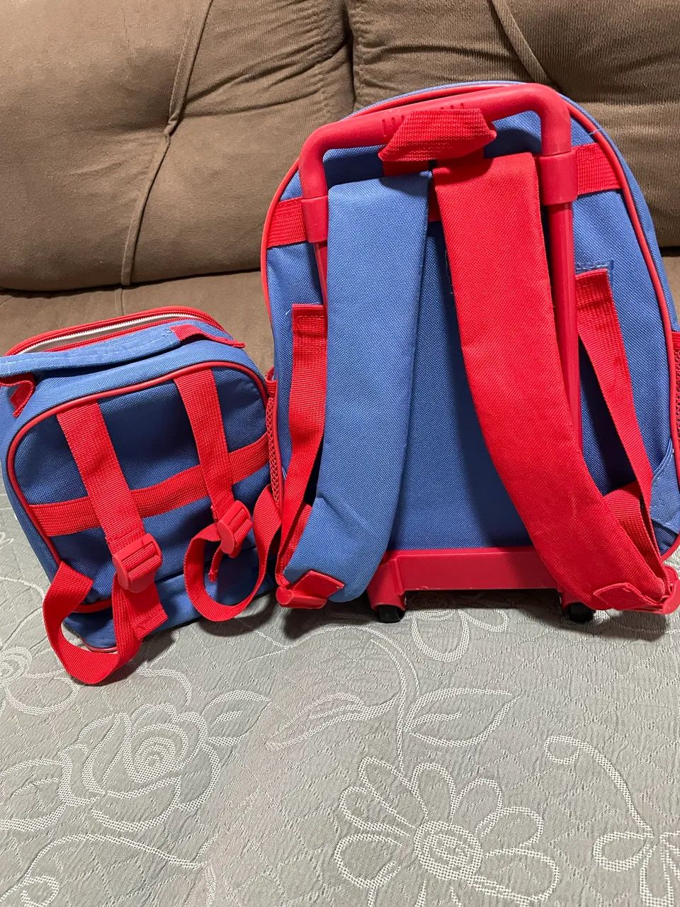Kit Mochila e Lancheira semi nova! - Foto 2