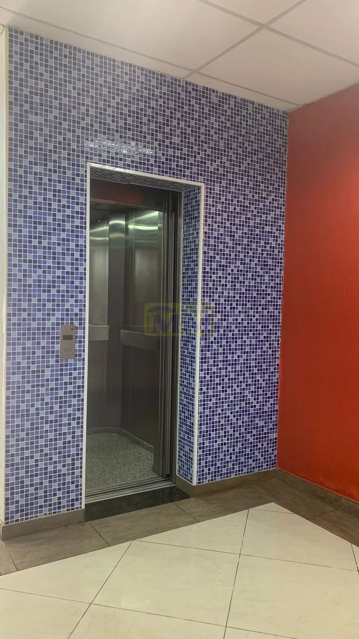 Prédio comercial com 1.300m² na Marechal em Curitiba - Foto 2