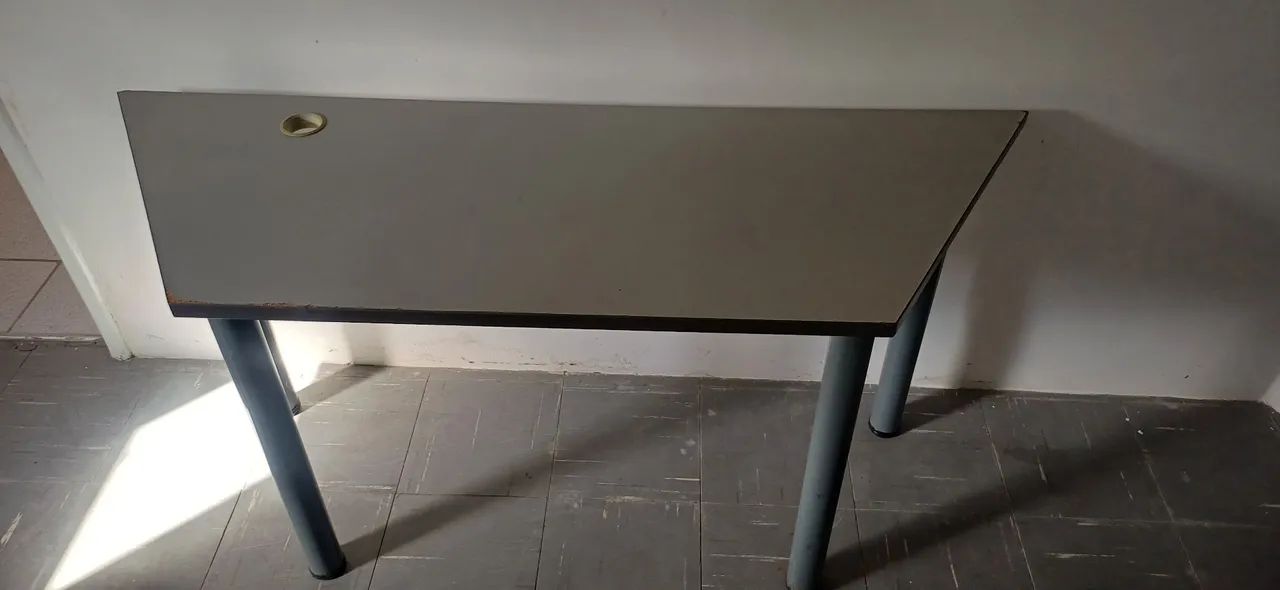 mesa trapezoidal