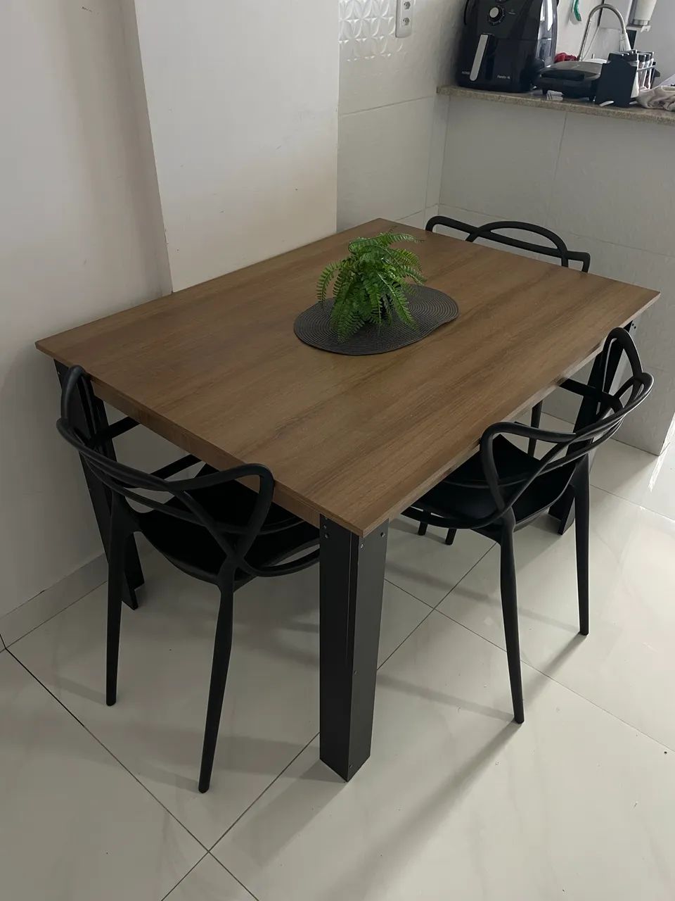 Mesa de Madeira MDP com 3 cadeiras - Foto 2