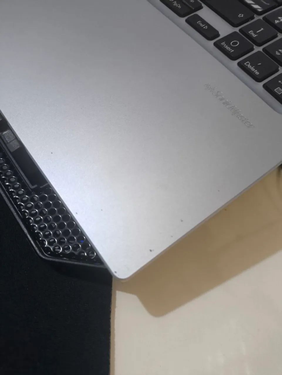 Asus vivobook Ryzen 5 8gb 256 G  - Foto 5