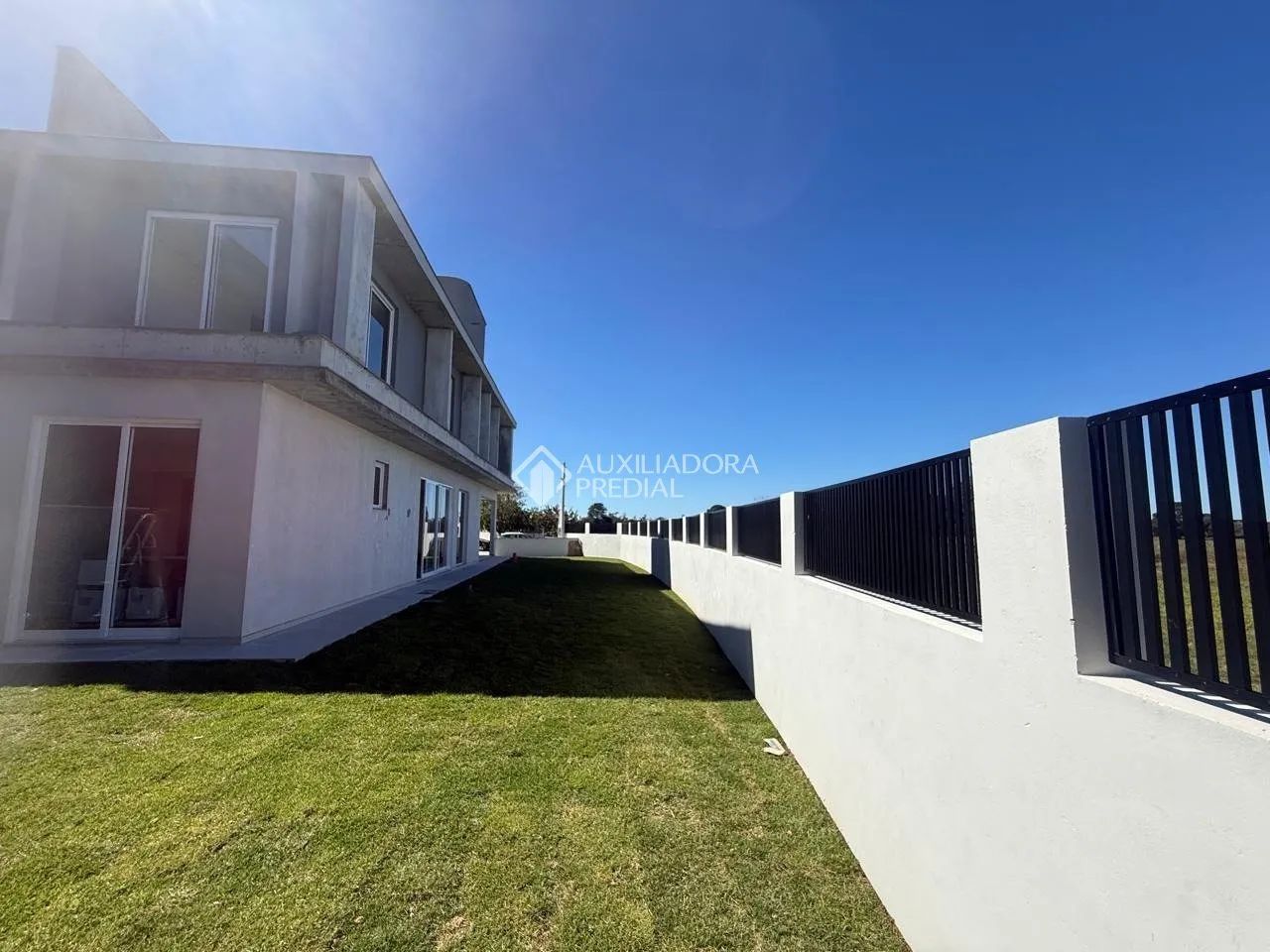 CASA 4 dormitórios - 7 min Campeche - Foto 2