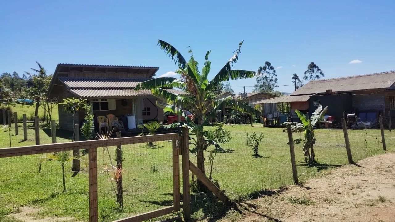 Oportunidade em Imaruí! Casa com terreno grande! - Foto 2