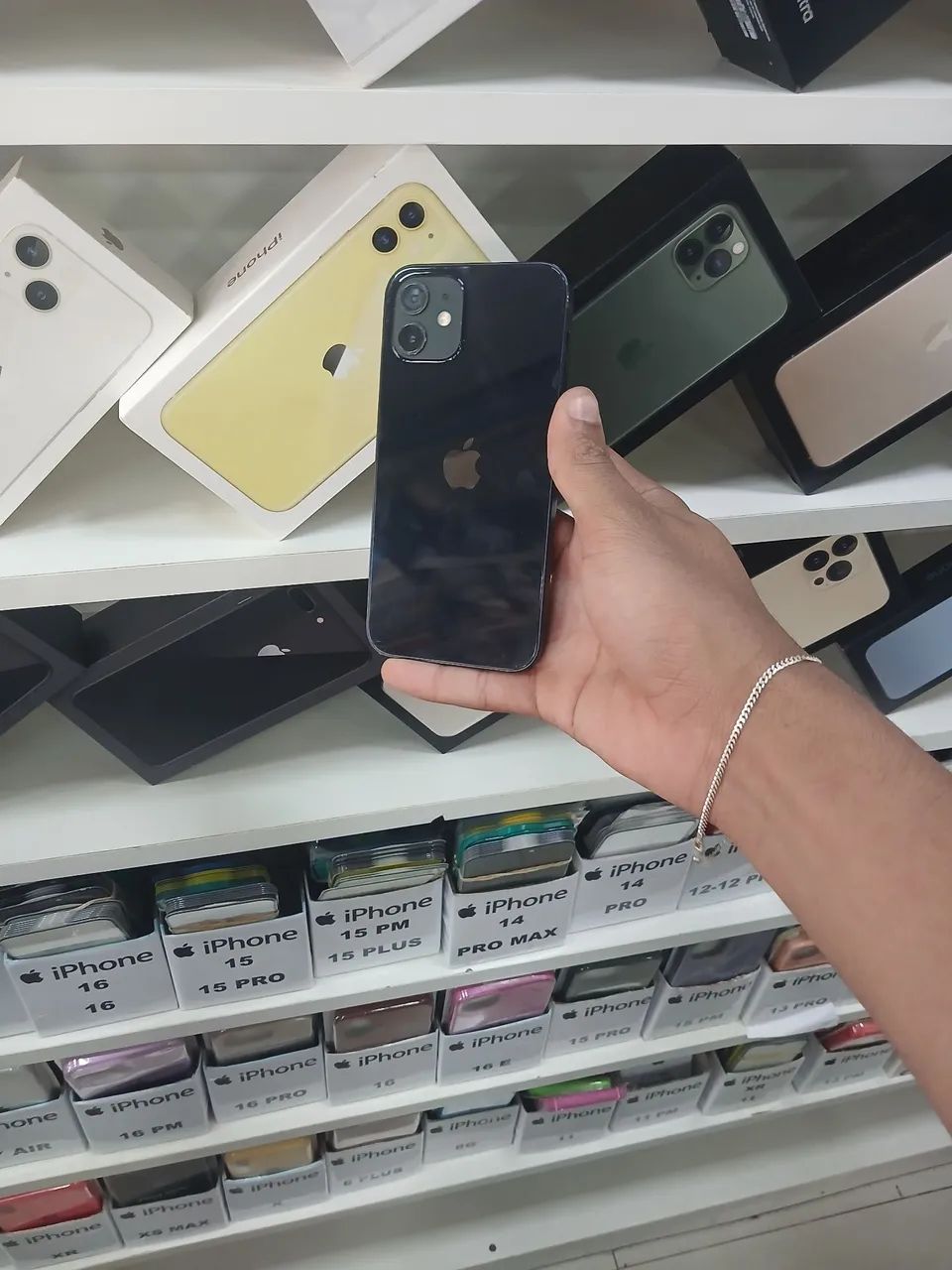 IPHONE 12