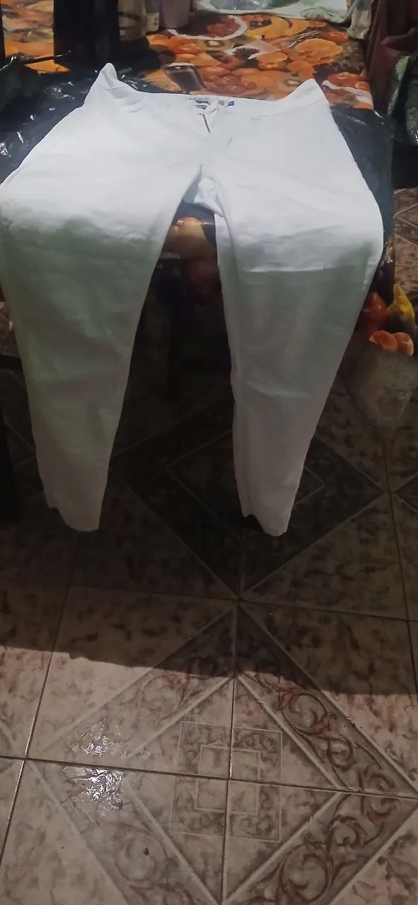 Conjunto blusa e calça branca em otimo estado  - Foto 5
