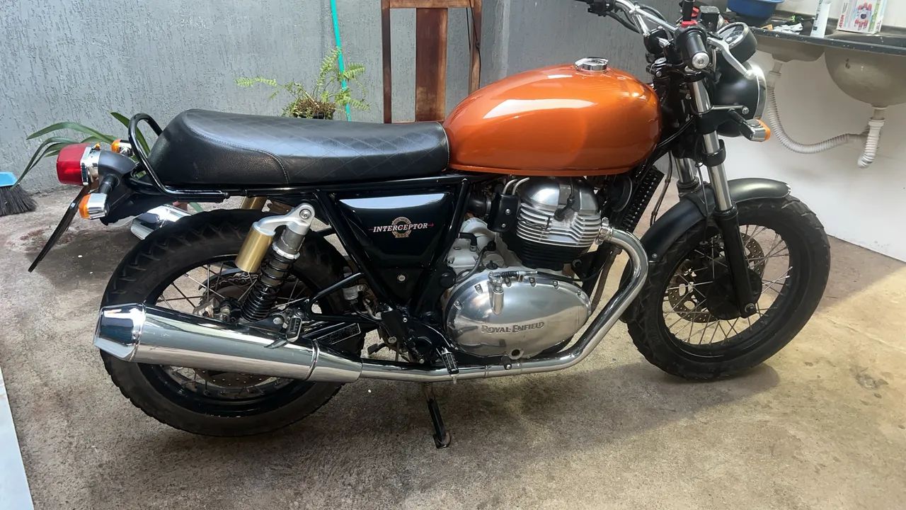 Royal Enfield ( Interceptor 650 )  - Foto 2