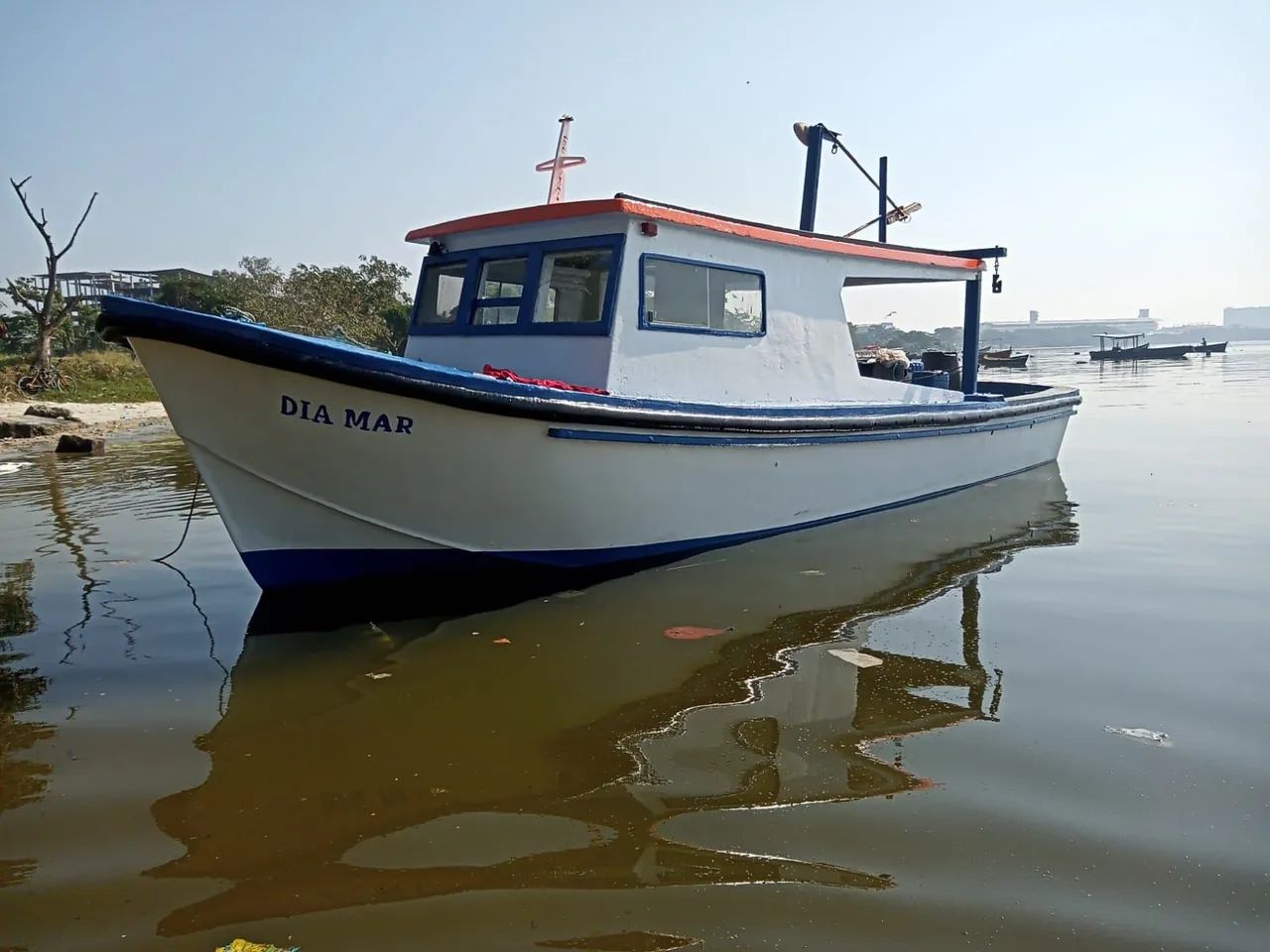 Lancha fibra transporte marítimo 