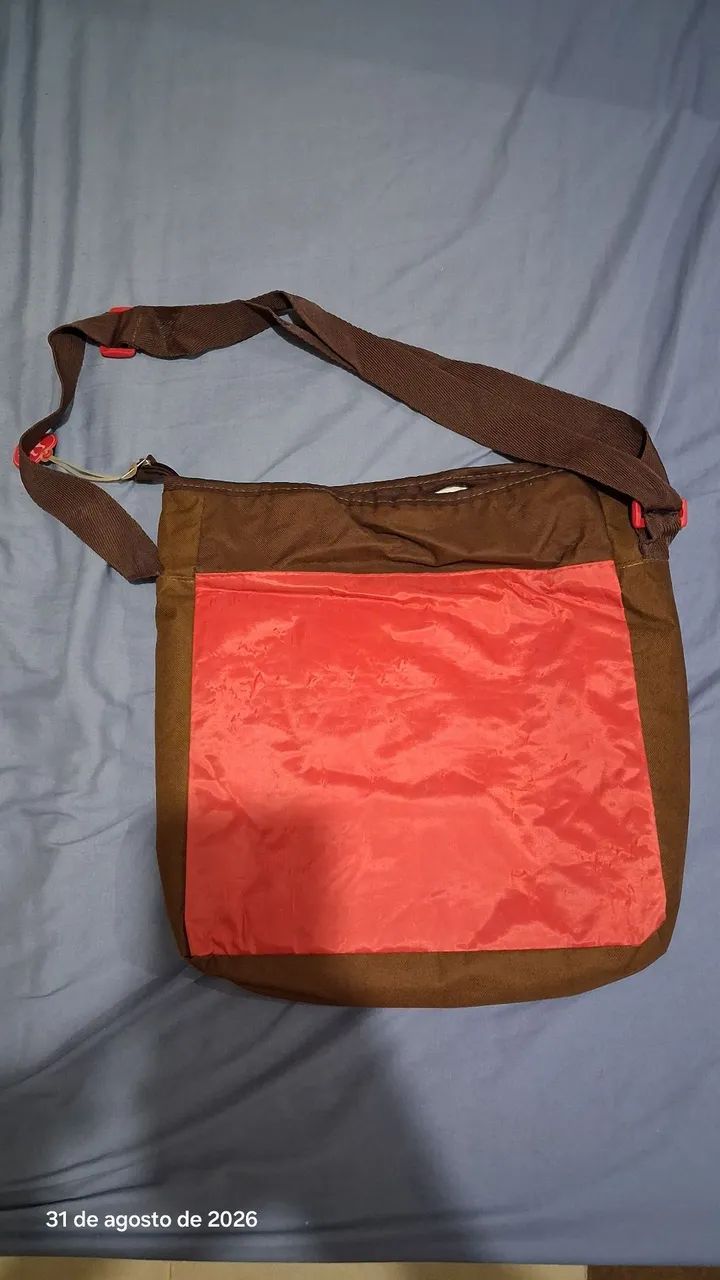 Bolsa Térmica Vermelha e Marrom  - Foto 2