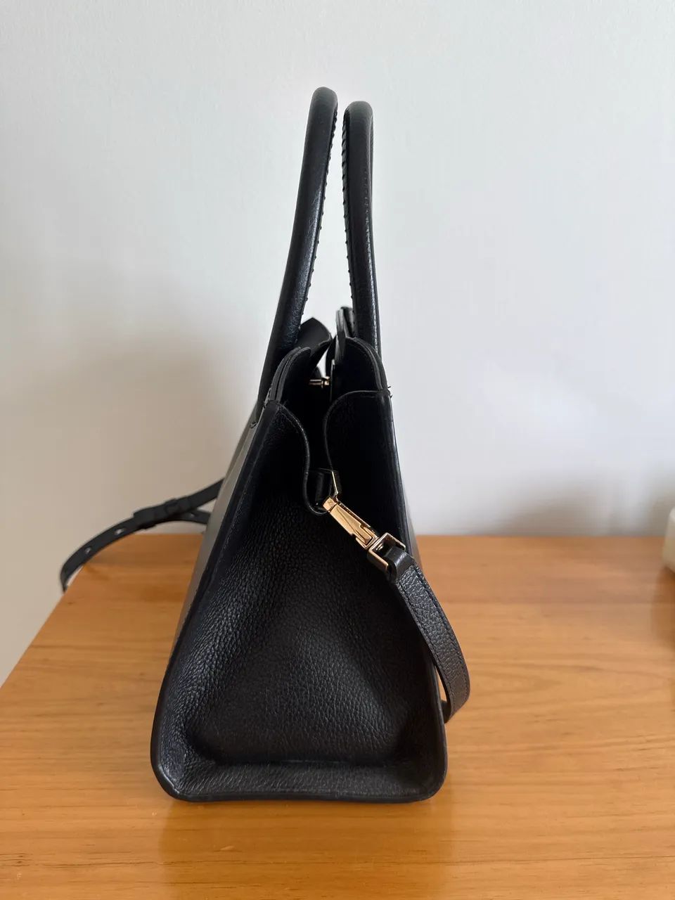 Bolsa Arezzo Preta Estruturada com Alça Transversal - Foto 2