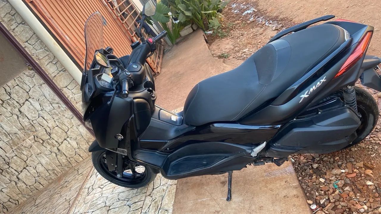 X Max  - Foto 3