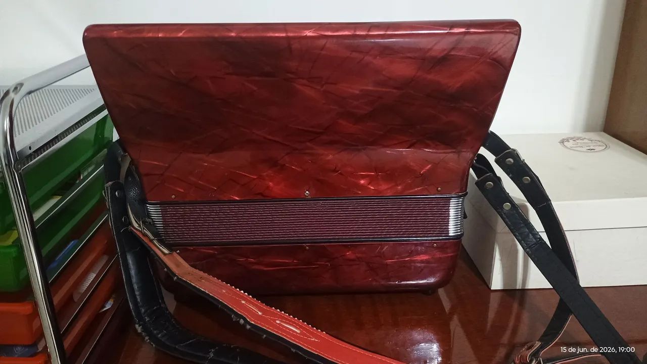 Acordeon Scandalli 80 baixos - Foto 4