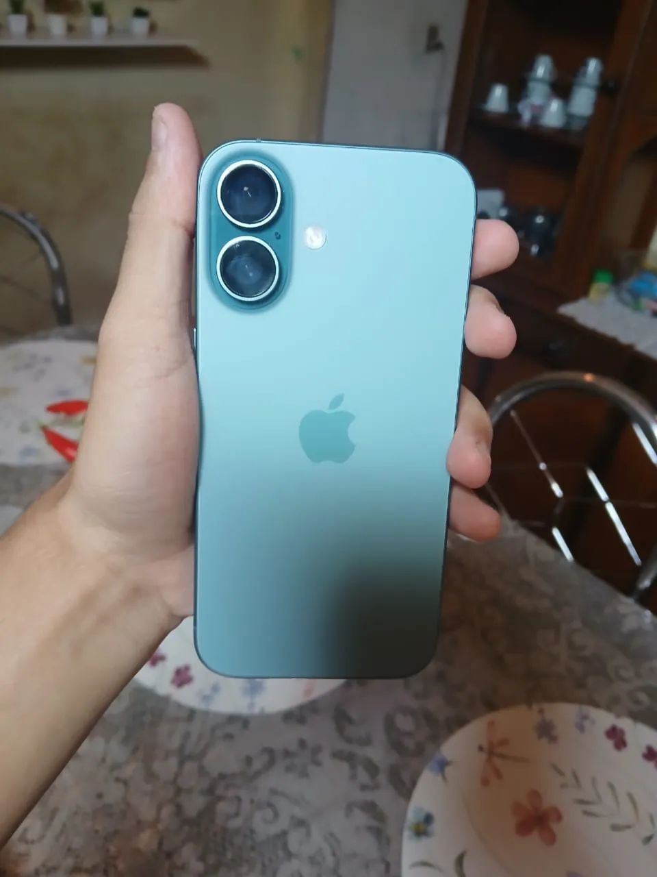 Vendo IPhone 16 128g