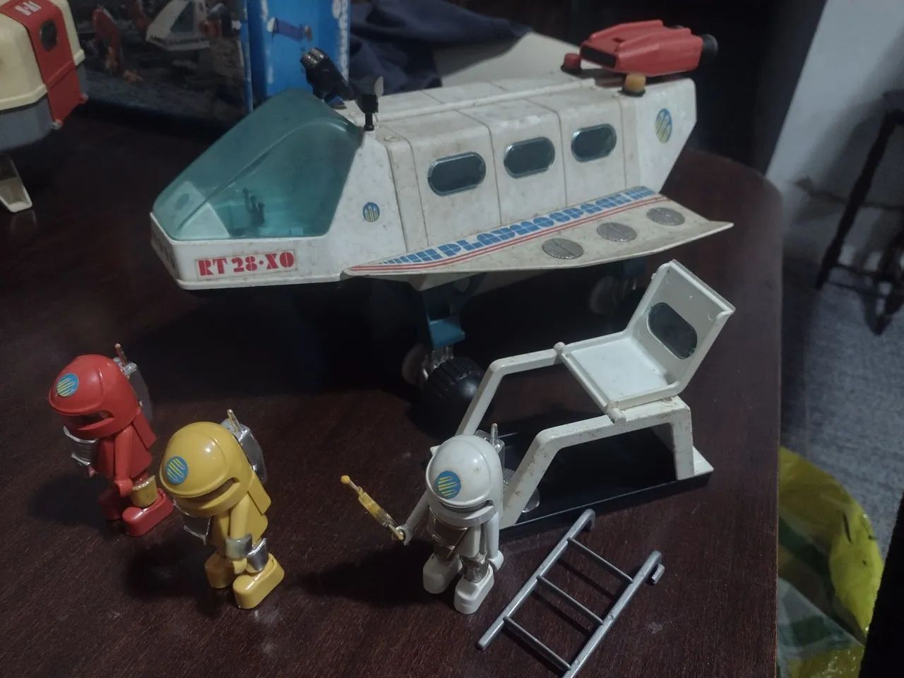 Playmo space transporte lunar