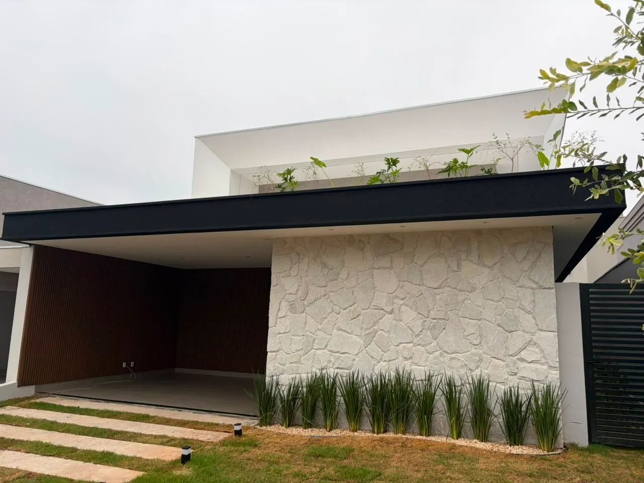 Casa com 3 Suites no Condominio Brisas Horizontal