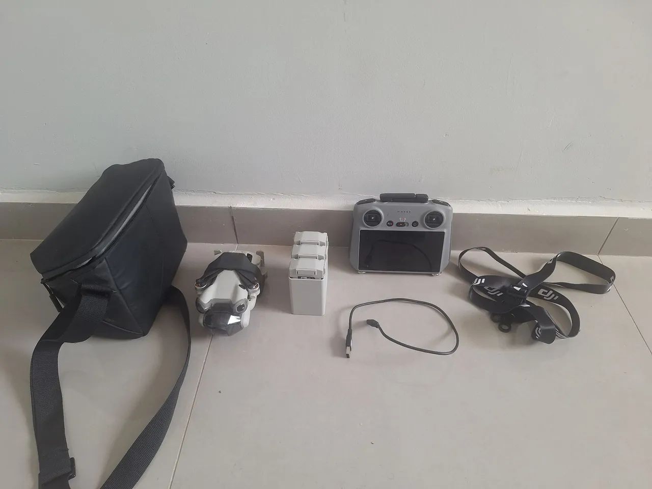 Vendo drone dji mini pro 4