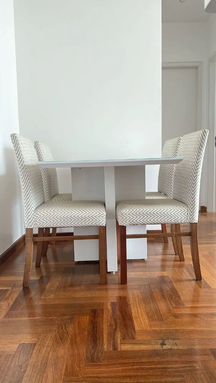 Mesa e cadeiras  - Foto 2