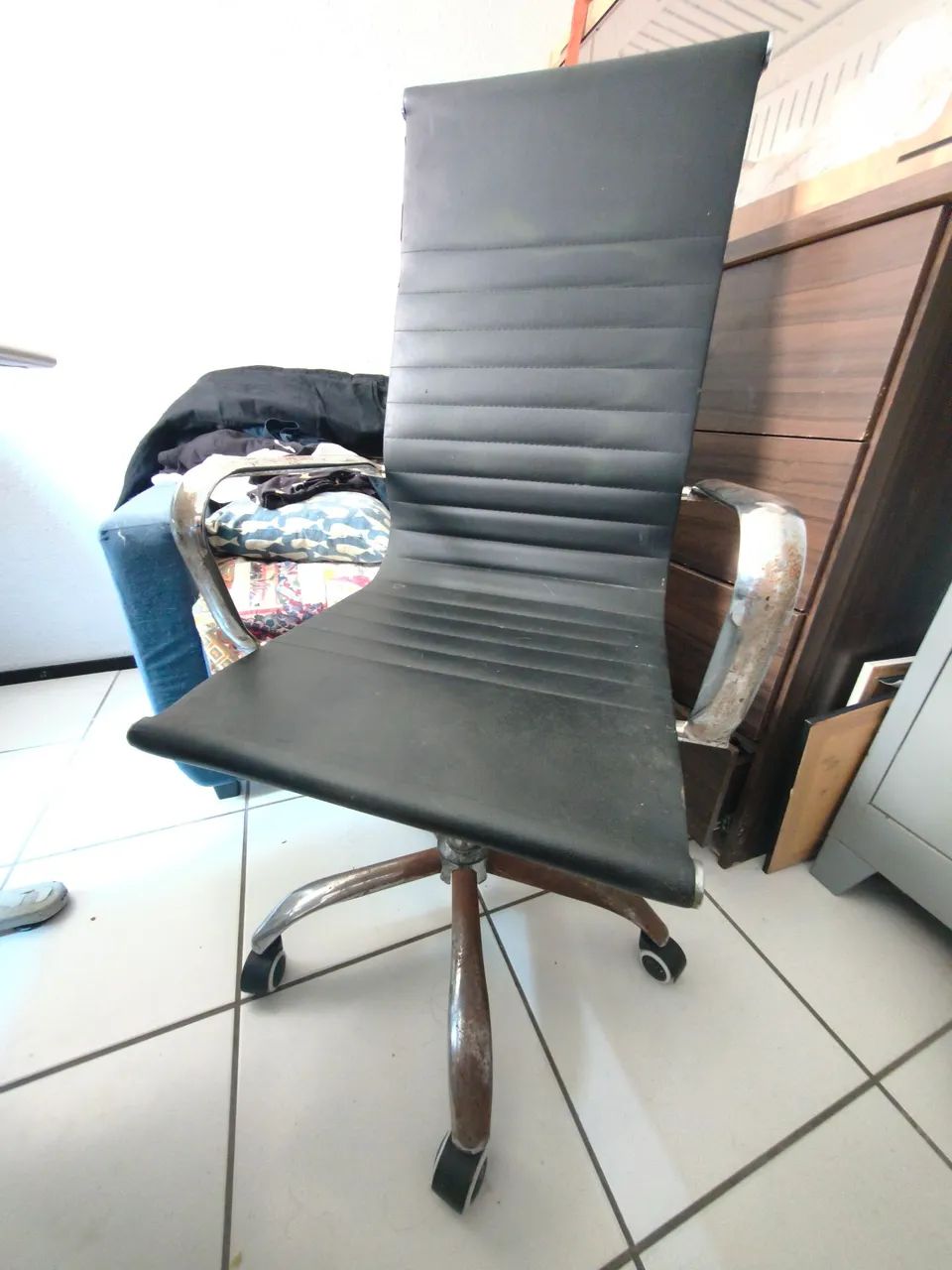 Mesa ajustável + cadeira (escritório) - Foto 3